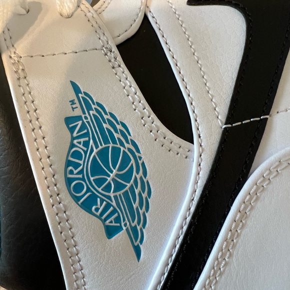 Air Jordan 1 Mid Laser Blue main image 1